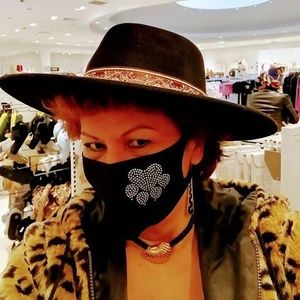 Meet your Posher, Luz